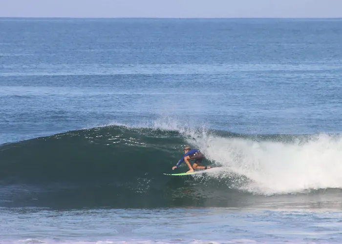 Steps To The Main Surf Break Casita 2 Dos Hijas