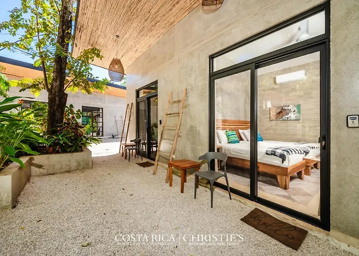 Сasa de vacaciones Steps To The Main Surf Break Casita 2 Dos Hijas