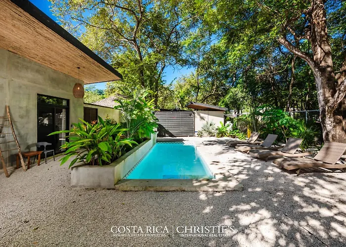 Сasa de vacaciones Steps To The Main Surf Break Casita 2 Dos Hijas