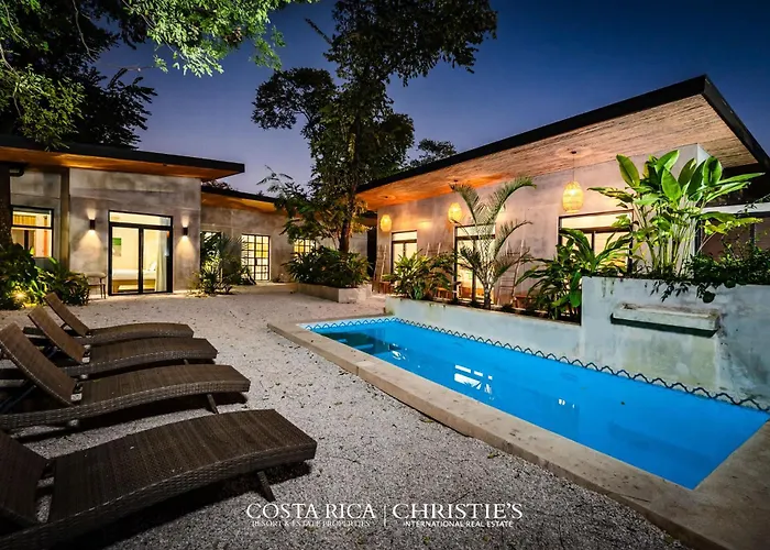 Сasa de vacaciones Steps To The Main Surf Break Casita 2 Dos Hijas Refundores